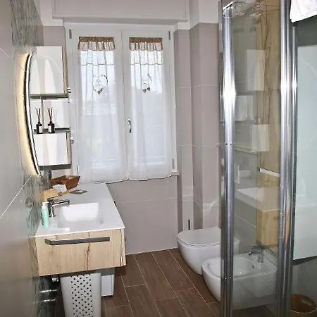 Da Santa - Center, Fiera Rho, Malpensa, Milan, Laghi *